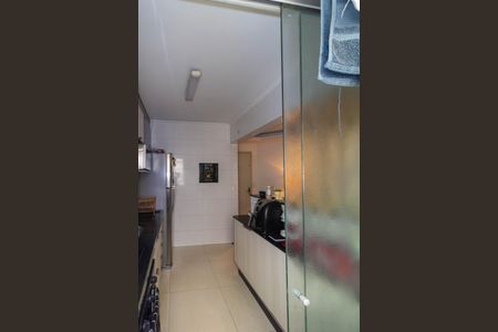 Apartamento à venda com 67m², 3 quartos e 1 vagaÁrea de Serviço