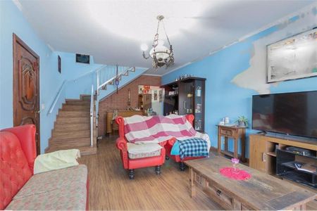 Casa à venda com 3 quartos, 122m² em Vila Carrão, São Paulo