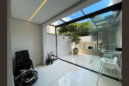 Apartamento à venda com 3 quartos, 91m² em Castelo, Belo Horizonte