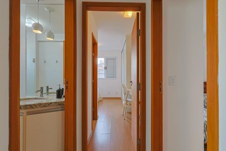 Apartamento à venda com 70m², 2 quartos e 1 vagaCorredor