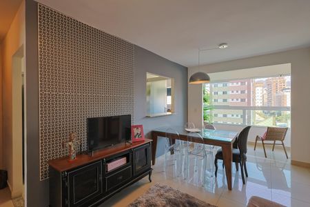 Apartamento à venda com 70m², 2 quartos e 1 vagaSala