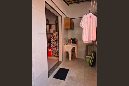 Casa à venda com 5 quartos, 165m² em Piratininga, Niterói