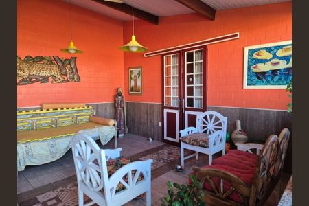 Casa à venda com 5 quartos, 165m² em Piratininga, Niterói