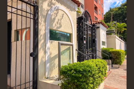 Apartamento à venda com 65m², 2 quartos e 1 vaga Apartamento à venda com 65m², 2 quartos e 1 vagaFachada