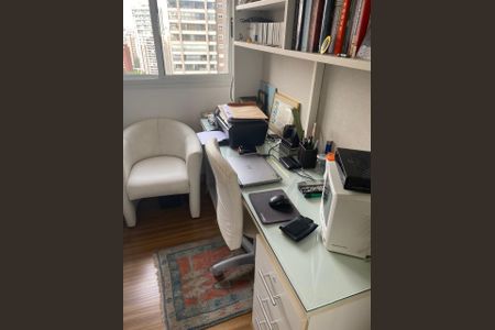 Apartamento à venda com 57m², 2 quartos e 1 vaga Apartamento à venda com 57m², 2 quartos e 1 vagaEscritório