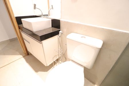 Casa para alugar com 163m², 3 quartos e 4 vagasBanheiro Social