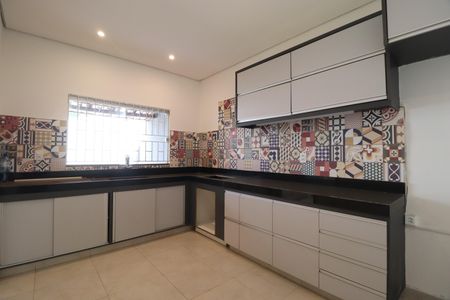 Casa para alugar com 163m², 3 quartos e 4 vagasCozinha