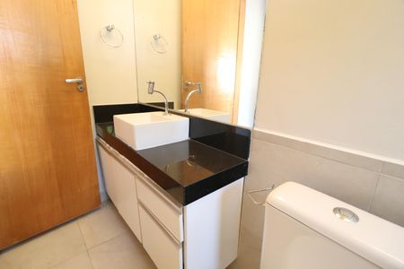 Casa para alugar com 163m², 3 quartos e 4 vagasBanheiro da Suíte