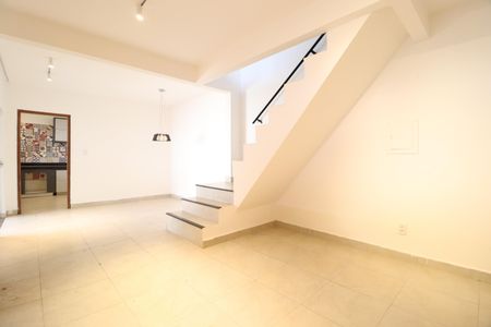 Casa para alugar com 163m², 3 quartos e 4 vagasSala