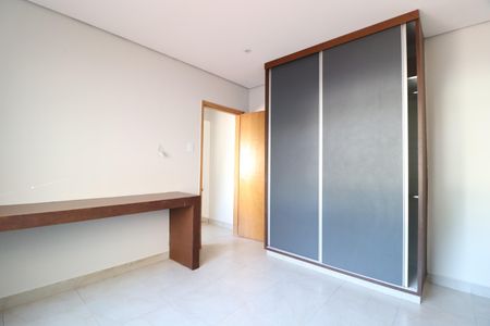 Casa para alugar com 163m², 3 quartos e 4 vagasSuíte