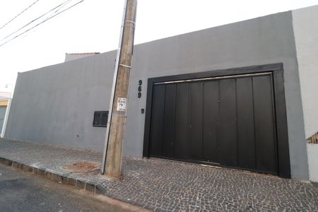 Casa para alugar com 163m², 3 quartos e 4 vagasFachada