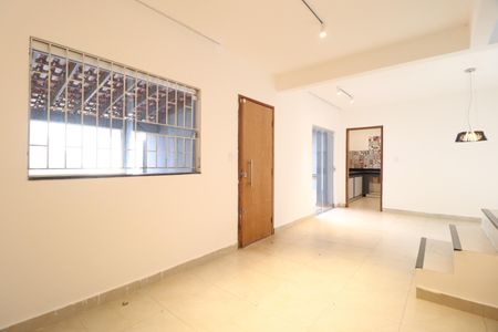 Casa para alugar com 163m², 3 quartos e 4 vagasSala