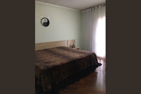 Casa à venda com 3 quartos, 288m² em Vila Dora, Santo André