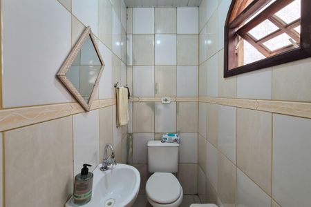 Casa à venda com 180m², 2 quartos e 2 vagas Casa à venda com 180m², 2 quartos e 2 vagasBanheiro de serviço