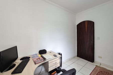 Casa à venda com 180m², 2 quartos e 2 vagas Casa à venda com 180m², 2 quartos e 2 vagasQuarto 2
