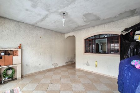 Casa à venda com 180m², 2 quartos e 2 vagas Casa à venda com 180m², 2 quartos e 2 vagasGaragem