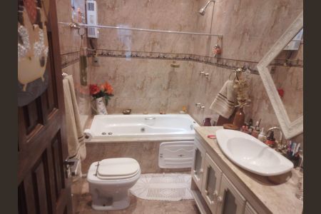 Casa à venda com 3 quartos, 167m² em Jacaré, Rio de Janeiro