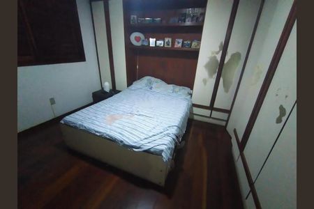 Casa de condomínio à venda com 364m², 5 quartos e 3 vagas