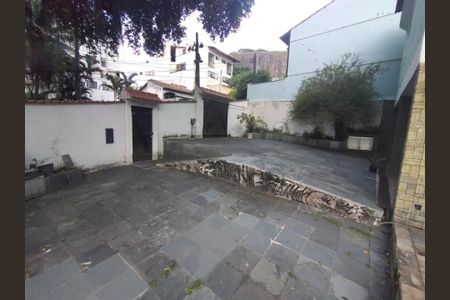 Casa de condomínio à venda com 364m², 5 quartos e 3 vagas