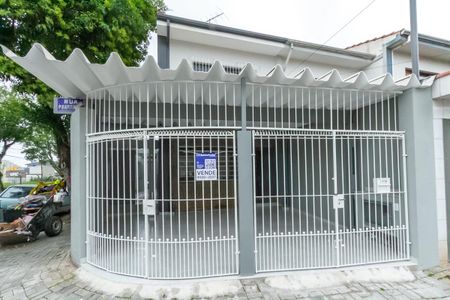 Casa à venda com 121m², 2 quartos e 2 vagasFachada