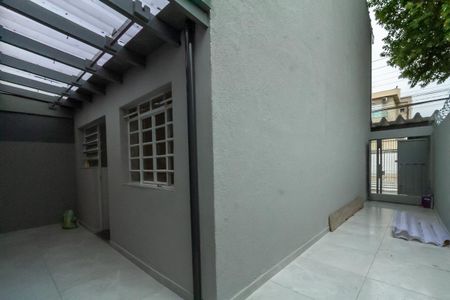 Casa à venda com 121m², 2 quartos e 2 vagasQuintal