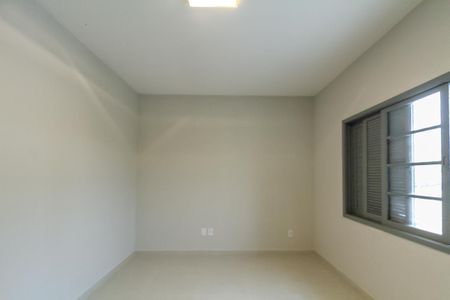 Casa à venda com 121m², 2 quartos e 2 vagasQuarto 1