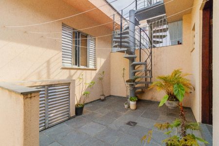 Casa à venda com 150m², 3 quartos e 2 vagas
