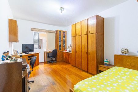 Casa à venda com 150m², 3 quartos e 2 vagas