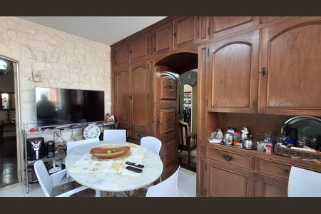 Apartamento à venda com 170m², 4 quartos e 1 vagaCozinha