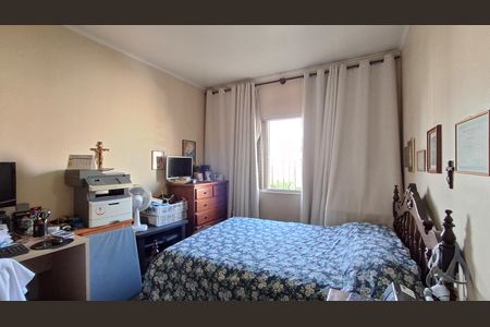 Apartamento à venda com 170m², 4 quartos e 1 vagaQuarto 2