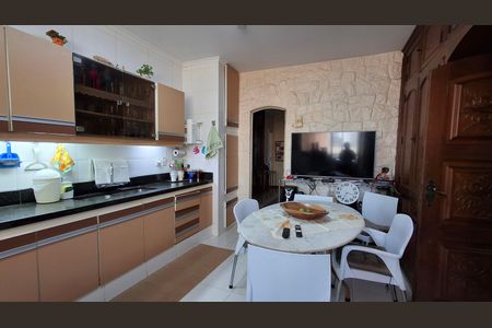 Apartamento à venda com 170m², 4 quartos e 1 vagaCozinha