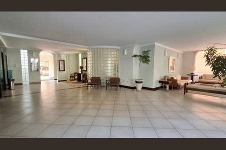 Apartamento à venda com 170m², 4 quartos e 1 vagaHall de entrada