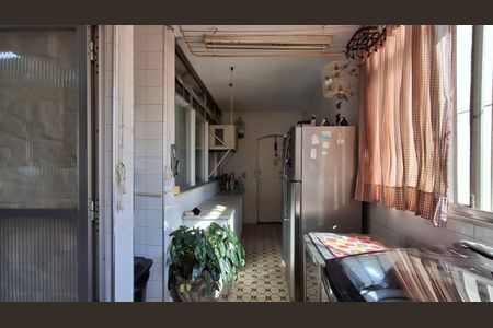 Apartamento à venda com 170m², 4 quartos e 1 vagaÁrea de Serviço