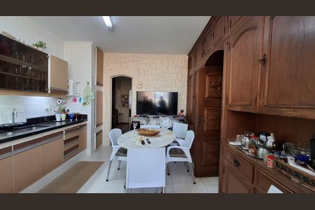 Apartamento à venda com 170m², 4 quartos e 1 vagaCozinha