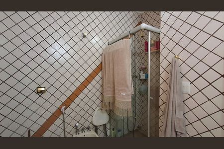 Apartamento à venda com 170m², 4 quartos e 1 vagaBanheiro da suíte