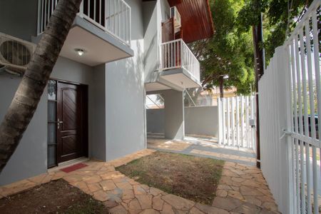 Casa para alugar com 114m², 3 quartos e 3 vagasGaragem / Entrada