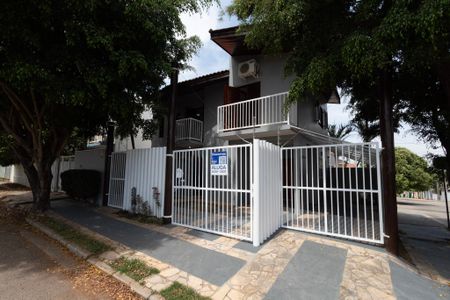Casa para alugar com 114m², 3 quartos e 3 vagasFachada