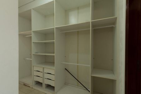 Casa para alugar com 114m², 3 quartos e 3 vagasCloset Suíte