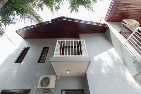 Casa para alugar com 114m², 3 quartos e 3 vagasFachada