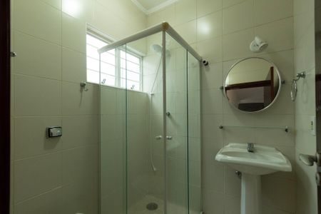 Casa para alugar com 114m², 3 quartos e 3 vagasBanheiro Social