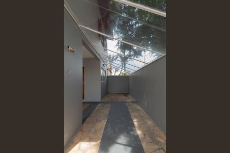 Casa para alugar com 114m², 3 quartos e 3 vagasGaragem / Entrada