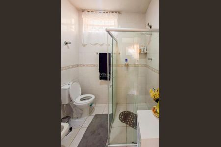 Casa à venda com 253m², 5 quartos e 4 vagas Casa à venda com 253m², 5 quartos e 4 vagasBanheiro