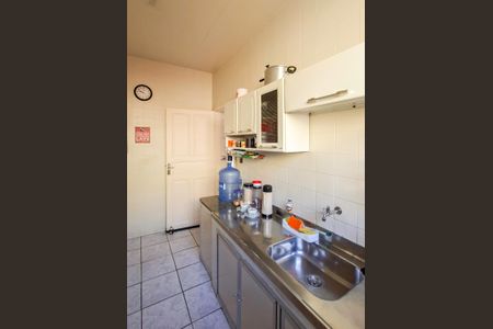 Casa à venda com 253m², 5 quartos e 4 vagas Casa à venda com 253m², 5 quartos e 4 vagasCozinha