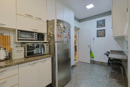 Apartamento à venda com 220m², 4 quartos e 3 vagasCozinha