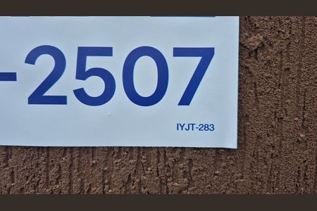 Instalação placa nova de apartamento para alugar com 2 quartos, 98m² em Vila Gilda, Santo André