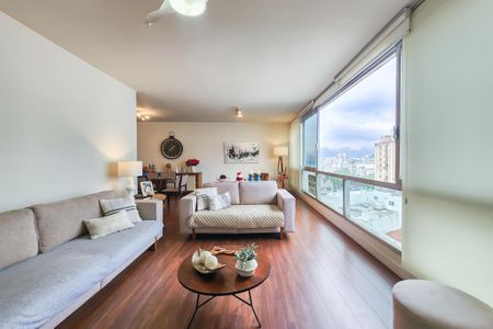 Apartamento à venda com 132m², 3 quartos e 1 vagaSala