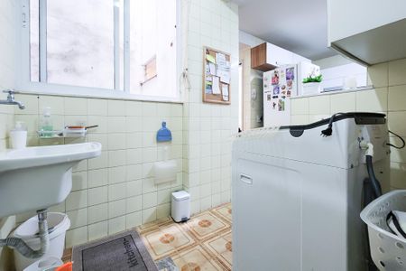 Apartamento à venda com 132m², 3 quartos e 1 vagaÁrea de Serviço