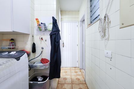 Apartamento à venda com 132m², 3 quartos e 1 vagaÁrea de Serviço