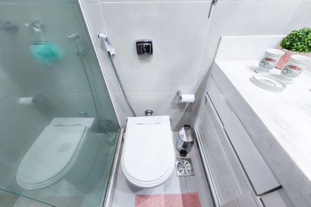 Apartamento à venda com 132m², 3 quartos e 1 vagaBanheiro Social