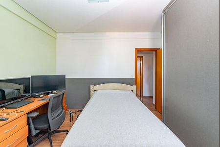 Apartamento à venda com 109m², 3 quartos e 3 vagasQuarto 